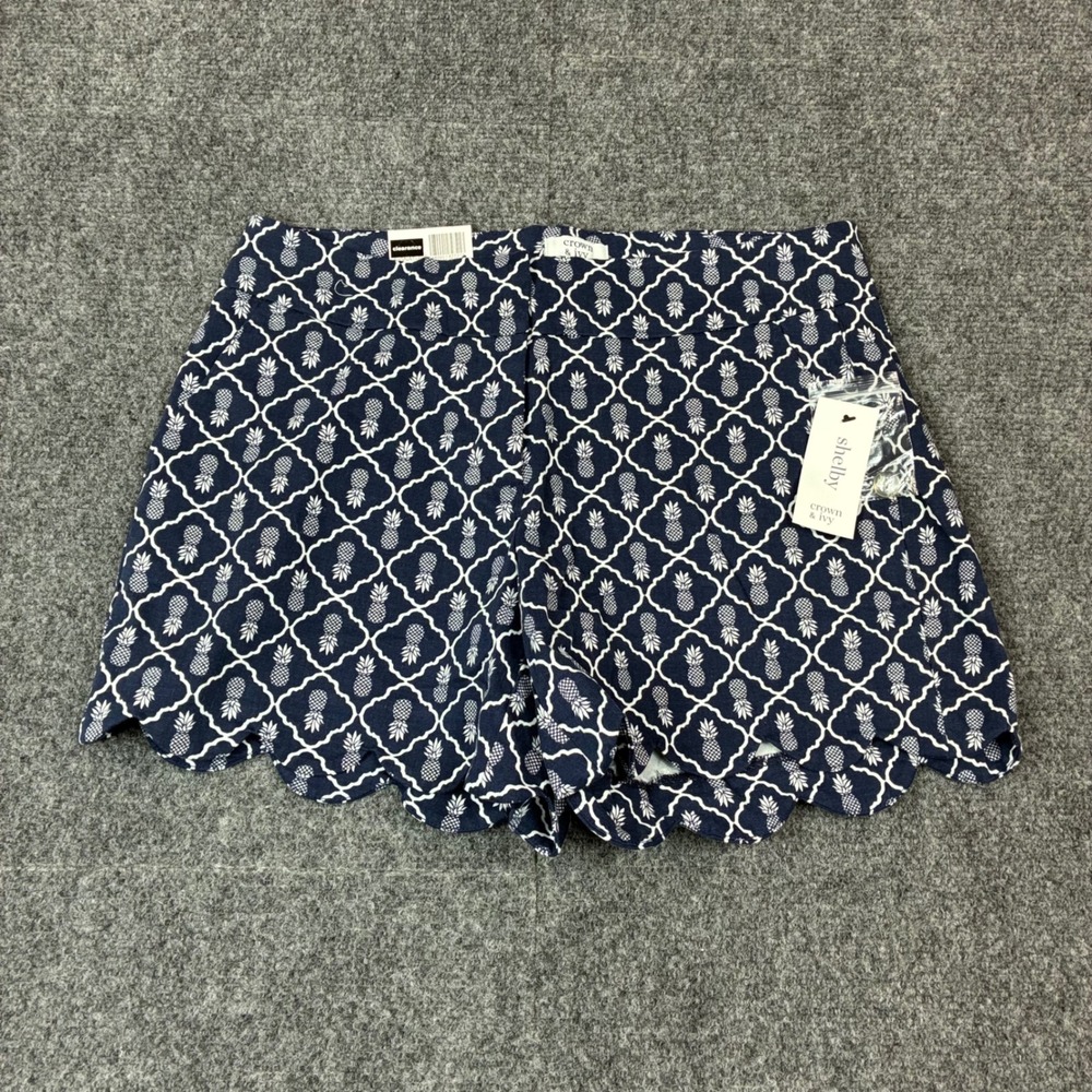 Crown & Ivy Shelby Pineapple Scalloped Shorts Navy White 4 New